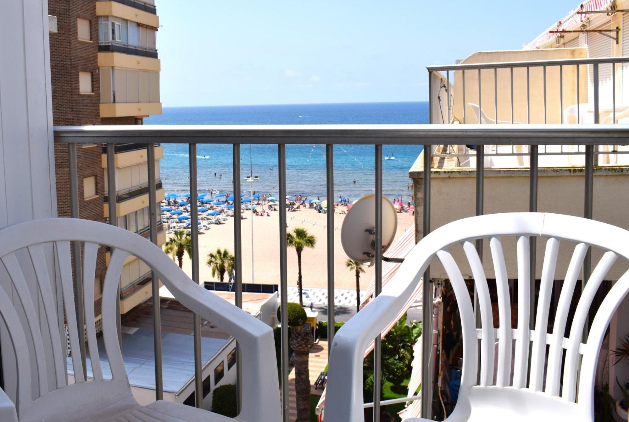 Pato Levante Beach Benidorm Eksteriør bilde